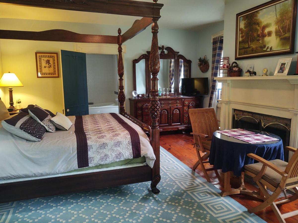 1805 House Bed & Breakfast Hollowville 외부 사진