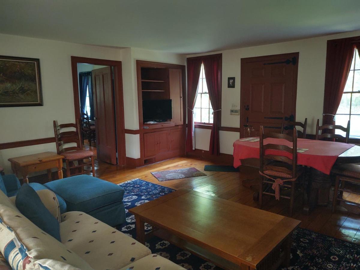 1805 House Bed & Breakfast Hollowville 외부 사진